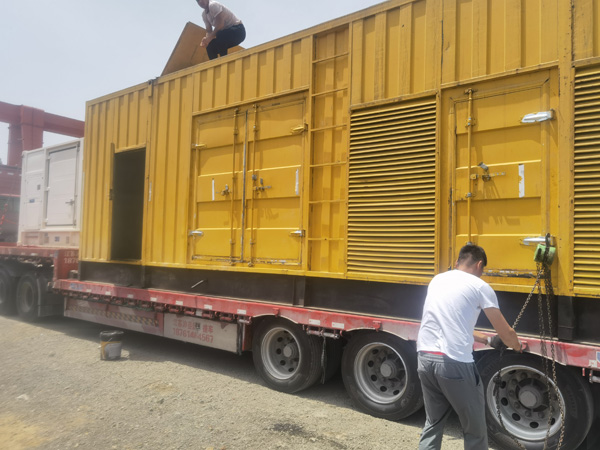 灵台除了负载情况和发动机维护,还有哪些因素会影响 200kw 柴油发电机的油耗?
